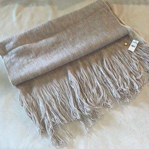 Express Women’s Blanket Scarf